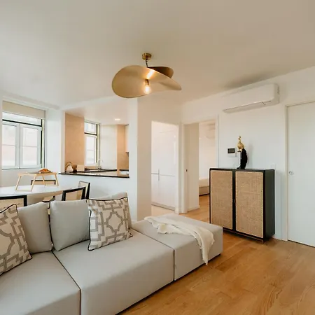 Pink House Beautiful 2 Bedroom Flat In Center Apartment