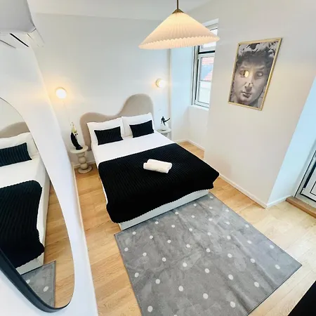 Pink House Beautiful 2 Bedroom Flat In Center Apartmán Lisboa