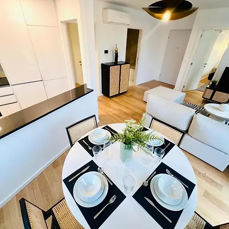 Pink House Beautiful 2 Bedroom Flat In Center * Lisboa