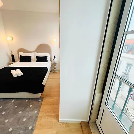 Apartman Pink House Beautiful 2 Bedroom Flat In Center Lisboa
