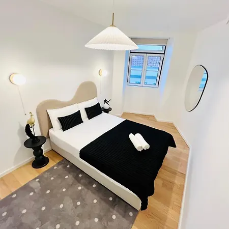 Pink House Beautiful 2 Bedroom Flat In Center *