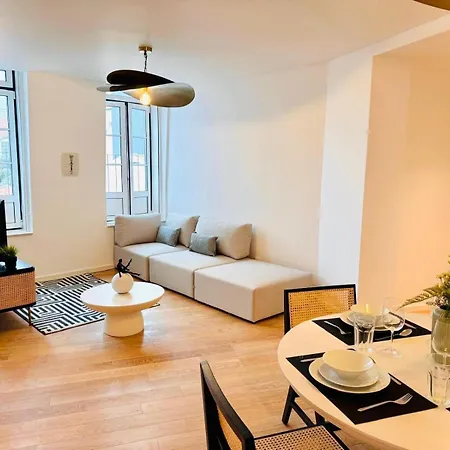 Pink House Beautiful 2 Bedroom Flat In Center Apartamento